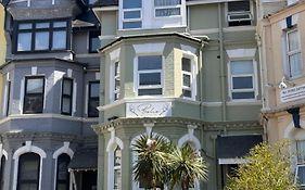 The Boho - 4 Min Walk To Beach & Town